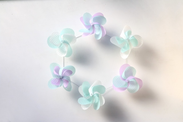 花ぐるま6個入りリース リンドウ